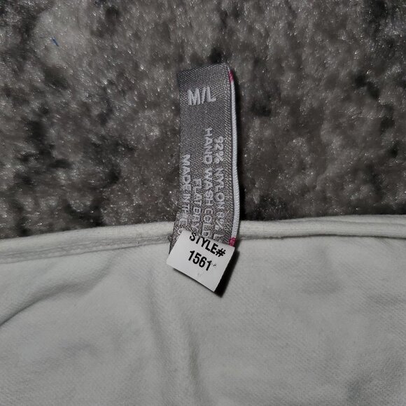 Express Medium Sleeveless Top w/extra EUC - Picture 2 of 4